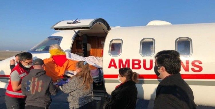 Türk halk bilimci Başgöz ambulans uçakla ABD'den Ankara'ya getirildi