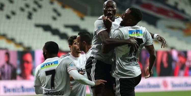 Beşiktaş farklı galibiyetle liderliğini sürdürdü