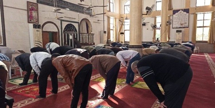 Gazze Şeridi'nde 37 gün sonra camiler açıldı