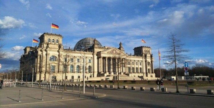 Almanya Federal Meclis binası çevresinde güvenlik artırılacak