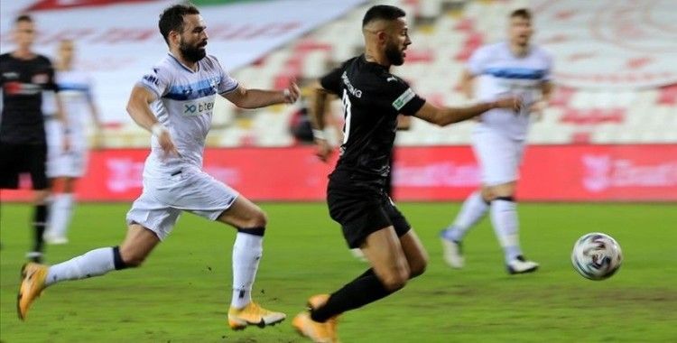 Demir Grup Sivasspor çeyrek final biletini uzatmalarda aldı