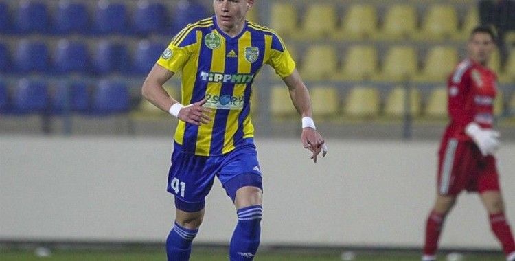 Attila Szalai, Fenerbahçe için İstanbul'a geliyor