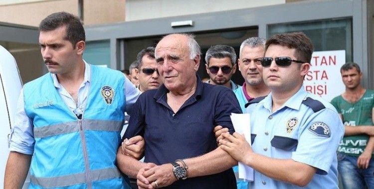 Hakan Şükür'ün babası 'FETÖ'ya yardım' suçundan 3 yıl 1 ay hapis cezasına çarptırıldı