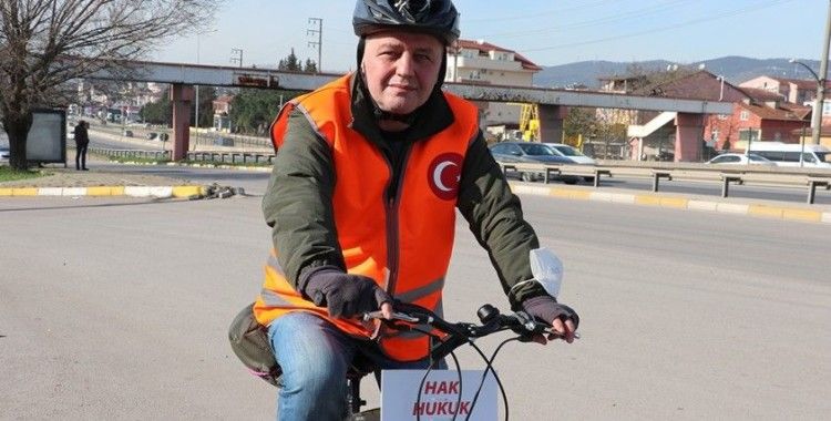 İBB'de işten çıkartılan işçi, İstanbul'dan Ankara'ya kadar pedal çeviriyor