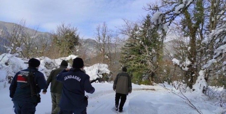 Karabük'te kaçak avlanan 4 kişi suçüstü yakalandı