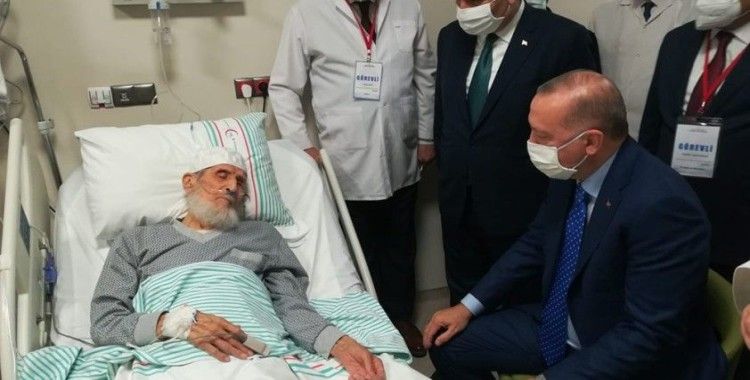  Cumhurbaşkanı Erdoğan’dan Fethi Sekin’in babası ile kanaat önderi Nazırlı’ya hastanede ziyaret