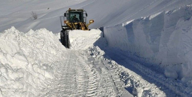 Büyükşehir'in karla mücadelesinde büyük başarı