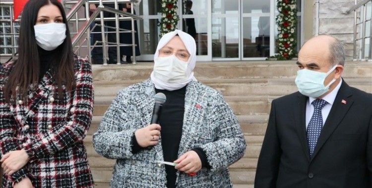 Bakan Selçuk, Engelsiz Yaşam Merkezi'nin açılışında konuştu: Türkiye'deki tüm engellilerimize sahip çıkmayı önemsiyoruz