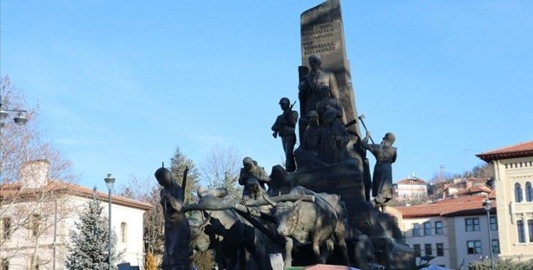 '100 Şerife Bacı' adımlarını İstiklal Yolu'nda atacak