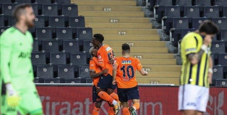 Medipol Başakşehir, Fenerbahçe'yi uzatmalarda kupanın dışına itti