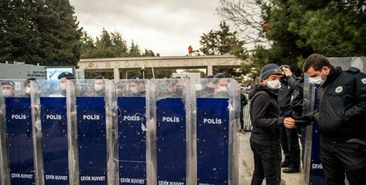 İstanbul Üniversitesi ve Cerrahpaşa öğretim üyelerinden Boğaziçi'ne destek bildirisi