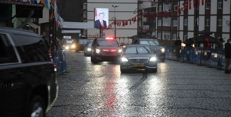 Cumhurbaşkanı Erdoğan Elazığ'dan Rize'ye döndü