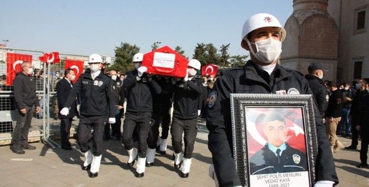 Teröristlerin katlettiği polis memuru Kaya, Mardin’de son yolculuğuna uğurlandı