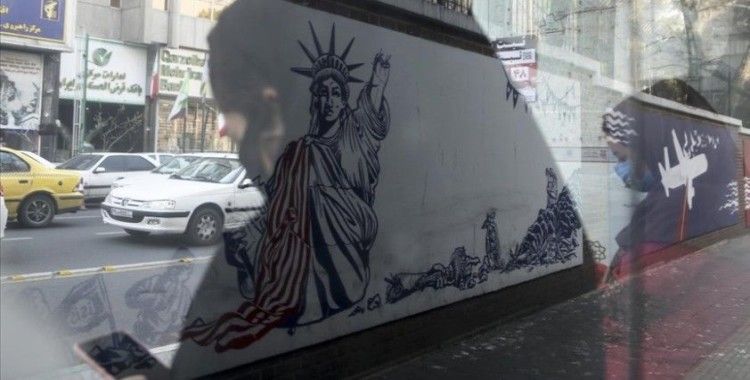 İran'da internet yasaklarına karşı çıkmakla suçlanan İletişim Bakanı: Anayasa'ya göre sansür yasaktır
