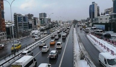 İstanbul'da sabah saatlerinde trafik yoğunluğu
