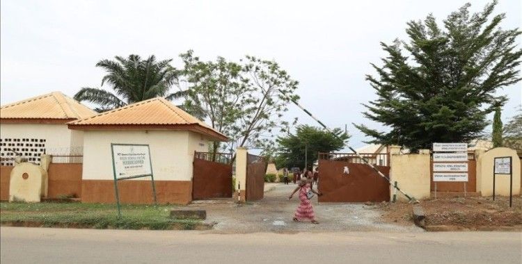 Nijerya'da bir yatılı okulda 26 öğrenci ve 4 öğretmen kaçırıldı