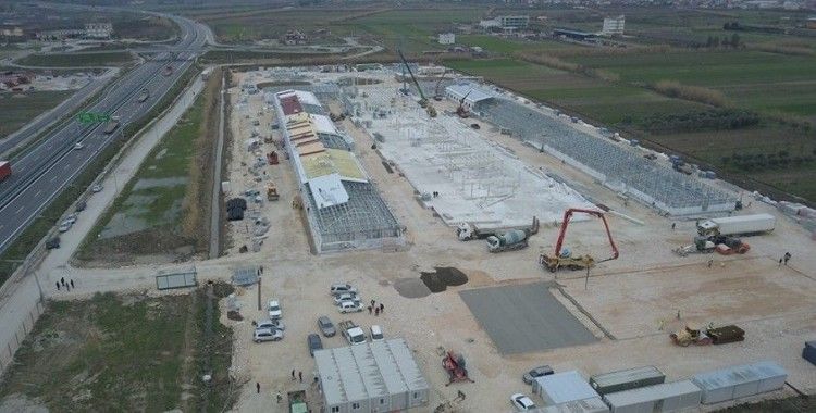 Büyükelçi Yörük'ten Türkiye tarafından Arnavutluk'ta inşa edilmekte olan hastaneye ziyaret