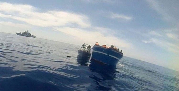 Lampedusa Adası açıklarında düzensiz göçmenleri taşıyan tekne alabora oldu: 47 kişi kurtarıldı