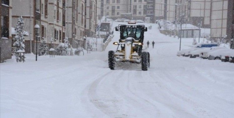 Şırnak'ta kar ve tipi nedeniyle 11 köy ile ulaşım sağlanamıyor