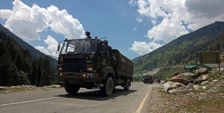 Çin ve Hint askerleri sınır ihtilafının yaşandığı bölgeden geri çekilme sürecini tamamladı