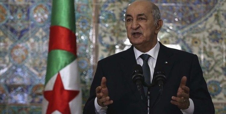 Cezayir'de Cumhurbaşkanı 48 saat içinde vadettiği kabine revizyonunu açıkladı