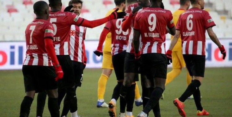Sivasspor, ligde 7. galibiyetini aldı
