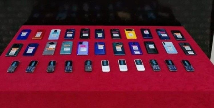 Gaziantep'te 33 adet kaçak cep telefonu ele geçirildi
