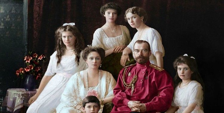 Rusya'da Romanov ailesinin son yolculuk rotasını izleyen tren seferlerine başladı
