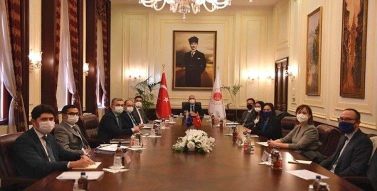  Bakan Gül, AB Türkiye Delegasyonu Başkanı Landrut’u kabul etti