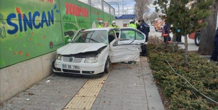 Başkent'te trafik kazası: 1 kişi ağır yaralandı