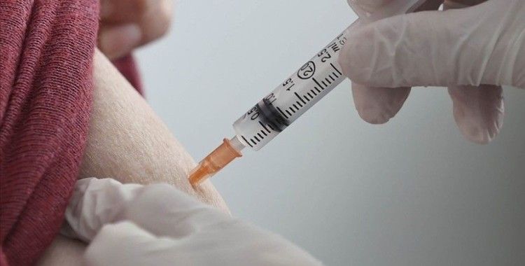 Sırbistan, komşusu Bosna Hersek'e 10 bin doz Kovid-19 aşısı bağışladı
