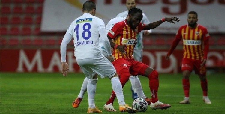Kayserispor sahasında Çaykur Rizespor'u 2-1 yendi