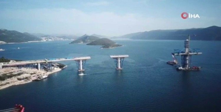 Bosna Hersek’in denize çıkışını kapatan köprünün inşaatı sürüyor