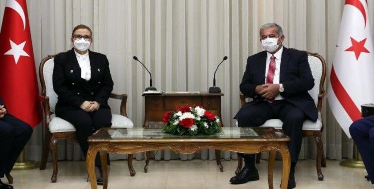 Ticaret Bakanı Pekcan, KKTC Meclis Başkanı Sennaroğlu ile görüştü