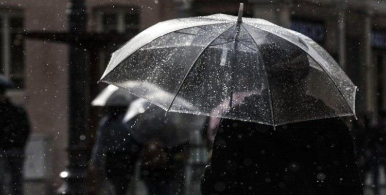 Meteoroloji'den İstanbul uyarısı! Sağanak yağış geliyor