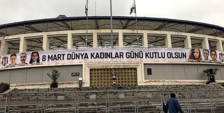 Beşiktaş'tan Kadınlar Günü'ne özel pankart
