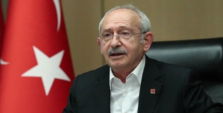 Kılıçdaroğlu 'Siyasette Eşit Temsil'e dair kanun teklifini imzaladı
