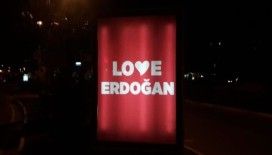 KKTC sokaklarında 'Love Erdoğan' afişleri