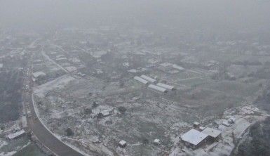 İstanbul'da kar yağışı havadan görüntülendi
