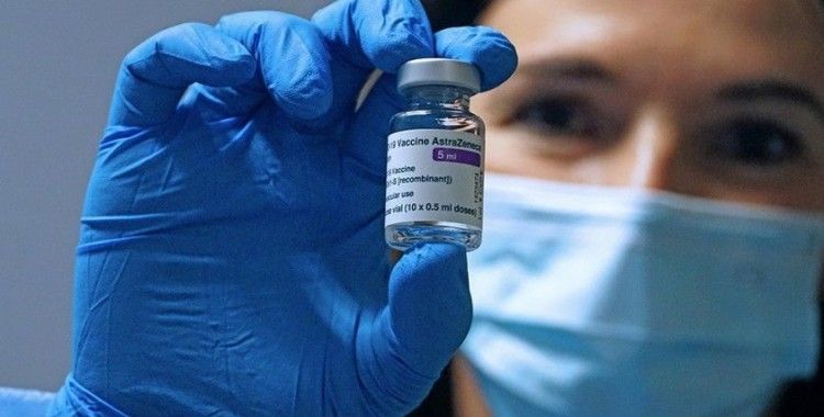 İspanya'nın AstraZeneca aşısının kullanımında yaş sınırını kaldıracağı iddiası