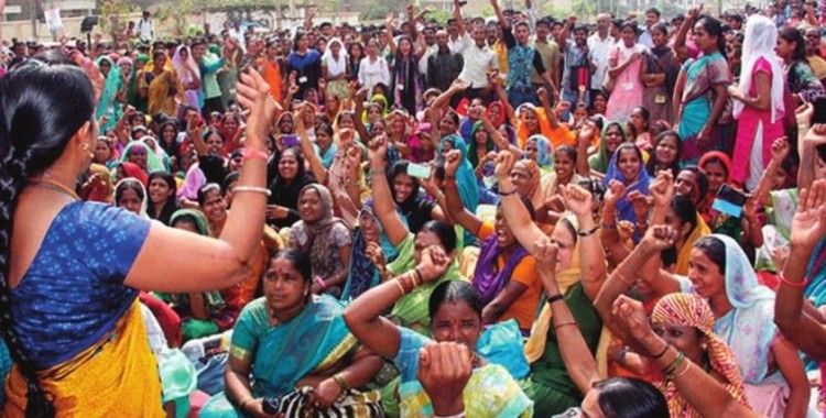 Hindistan'da Holi festivali kanlı bitti: 41 ölü, 38 yaralı