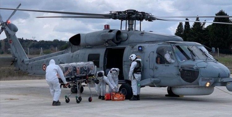 Gökçeada'da solunum güçlüğü çeken Kovid-19 hastası, helikopterle Çanakkale'ye götürüldü