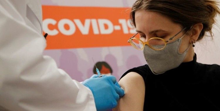 Rusya'da koronavirüs vaka sayısındaki günlük artış yeniden 9 binin altına indi