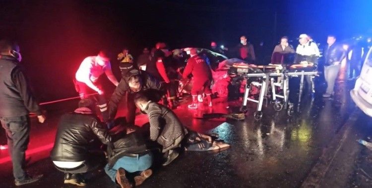 Gaziantep'te trafik kazası: 2 ölü, 2'si ağır 10 yaralı