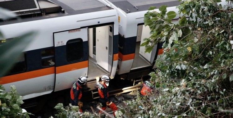 Tayvan'daki tren kazasında can kaybı 5'e yükseldi