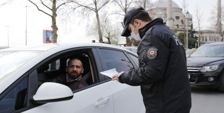Beşiktaş'ta sokağa çıkma kısıtlaması denetimi yapıldı