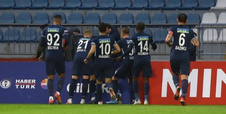 Süper Lig: Kasımpaşa: 1 - Beşiktaş: 0 (İlk yarı)