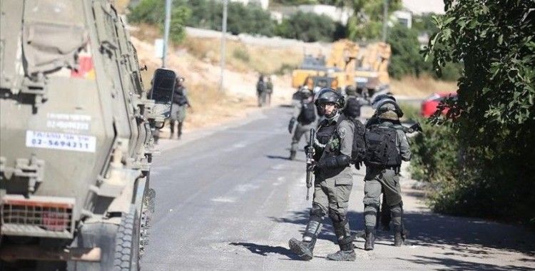 İsrail askerleri Kudüs'te bir Filistinliyi şehit etti