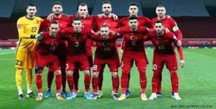 İtalya - Türkiye maçı seyircili olabilir