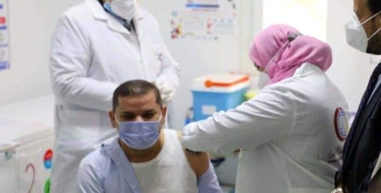 Libya'da koronavirüse karşı aşılama başladı